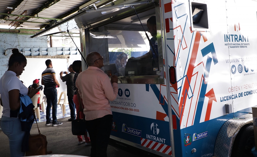 Discriminación para renovar licencia a mayores de 69 años