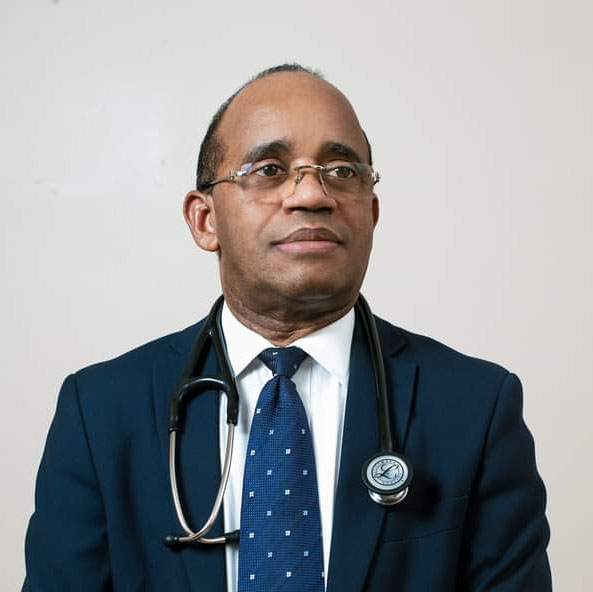 Cardiólogo dice que sistema no garantiza medicinas a enfermos