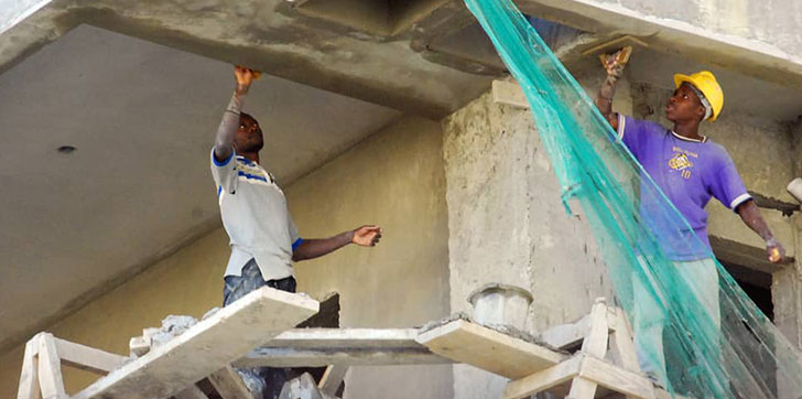 Constructoras reaccionan a repatriaciones anunciadas por el gobierno