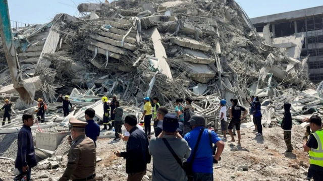 Rescatistas buscan sobrevivientes tras el terremoto que dejó más de 1.700 muertos en Myanmar y Tailandia. ¿Qué pasó?