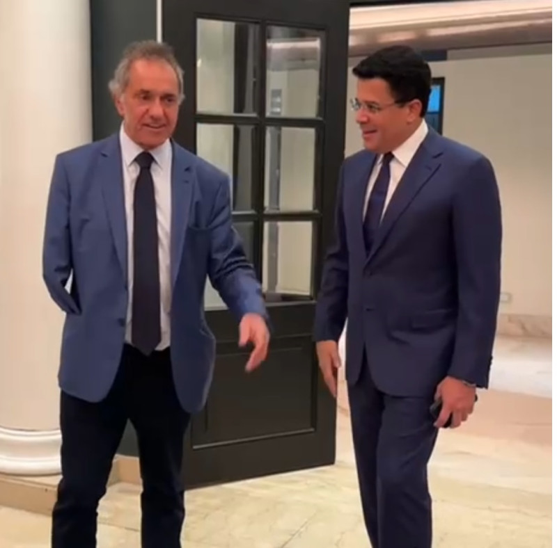 Ministro de Argentina reconoce a David Collado como «el gigante del turismo»