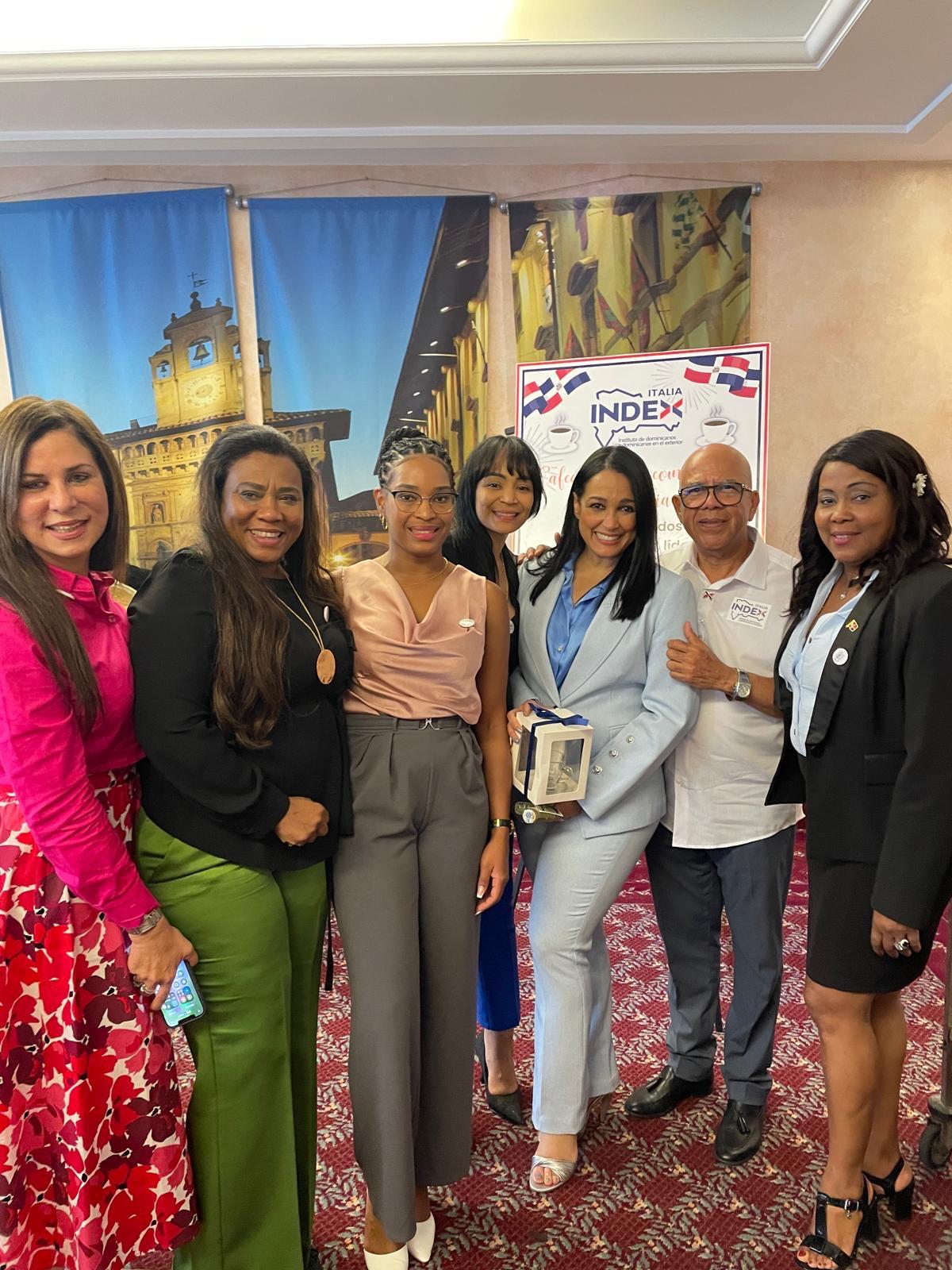 Directora del INDEX, Celinés Toribio, encabeza encuentro con más de 70 asociaciones dominicanas en Italia