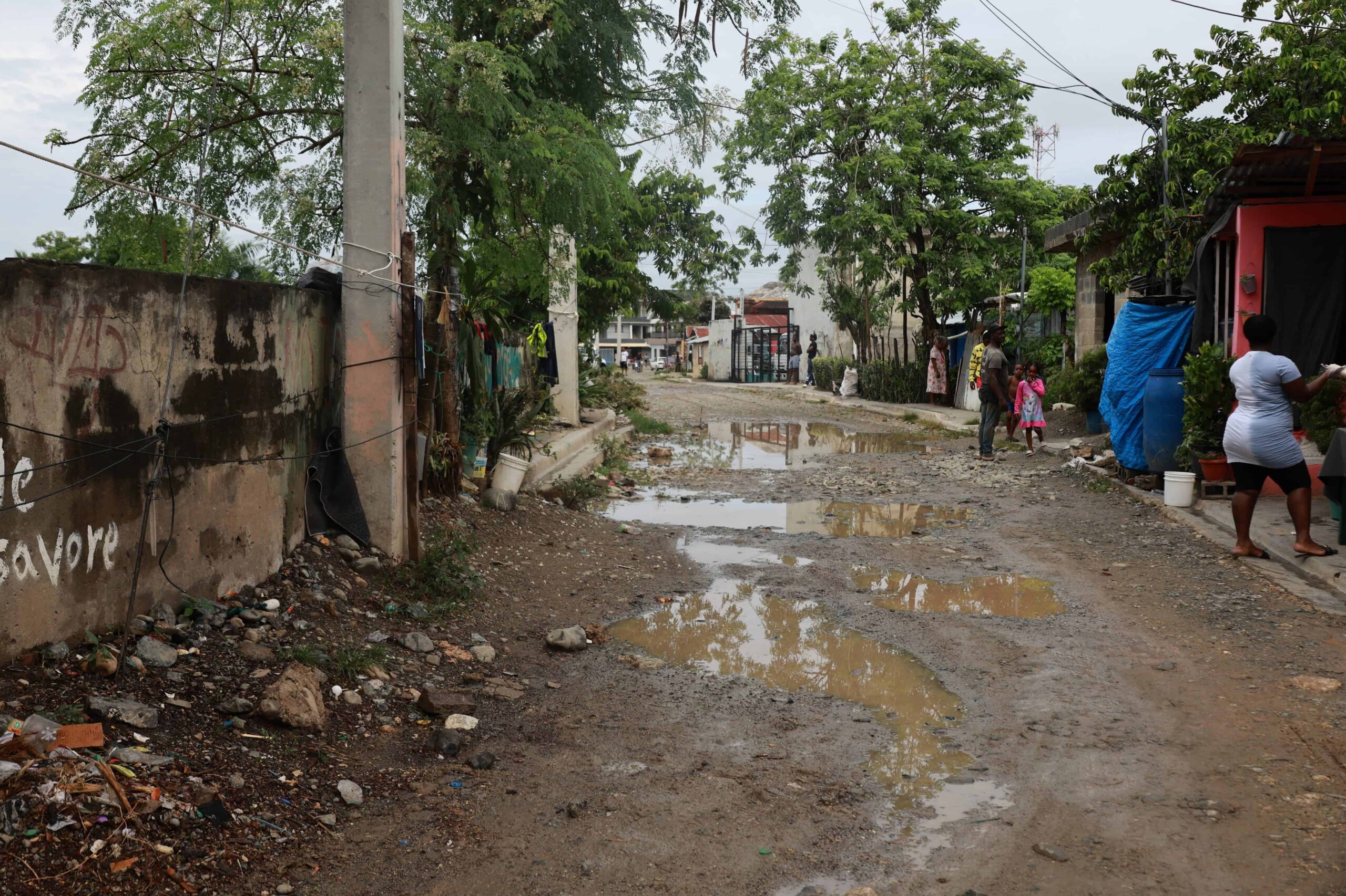 Dos niños mueren y uno resulta herido tras impacto de un rayo en Manoguayabo