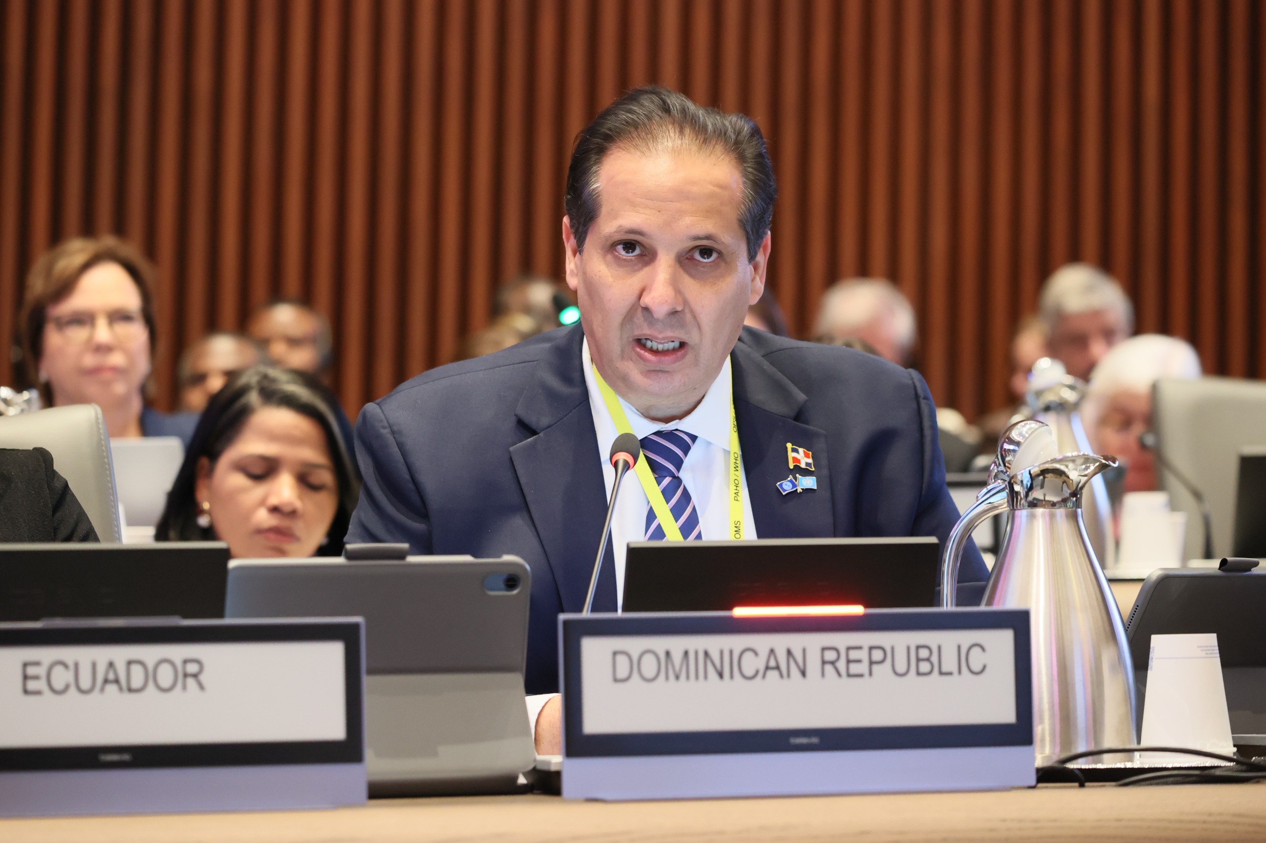 Víctor Atallah propone creación de un Centro Regional de Bioequivalencia para garantizar medicamentos genéricos y biosimilares seguros