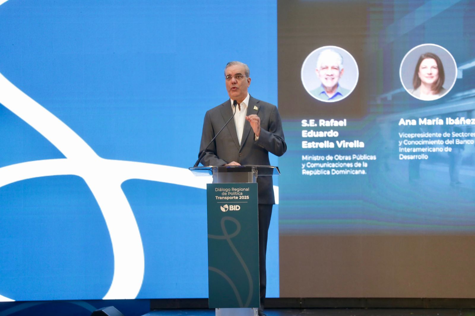 Presidente Abinader posiciona a República Dominicana en el centro del debate global sobre transporte sostenible