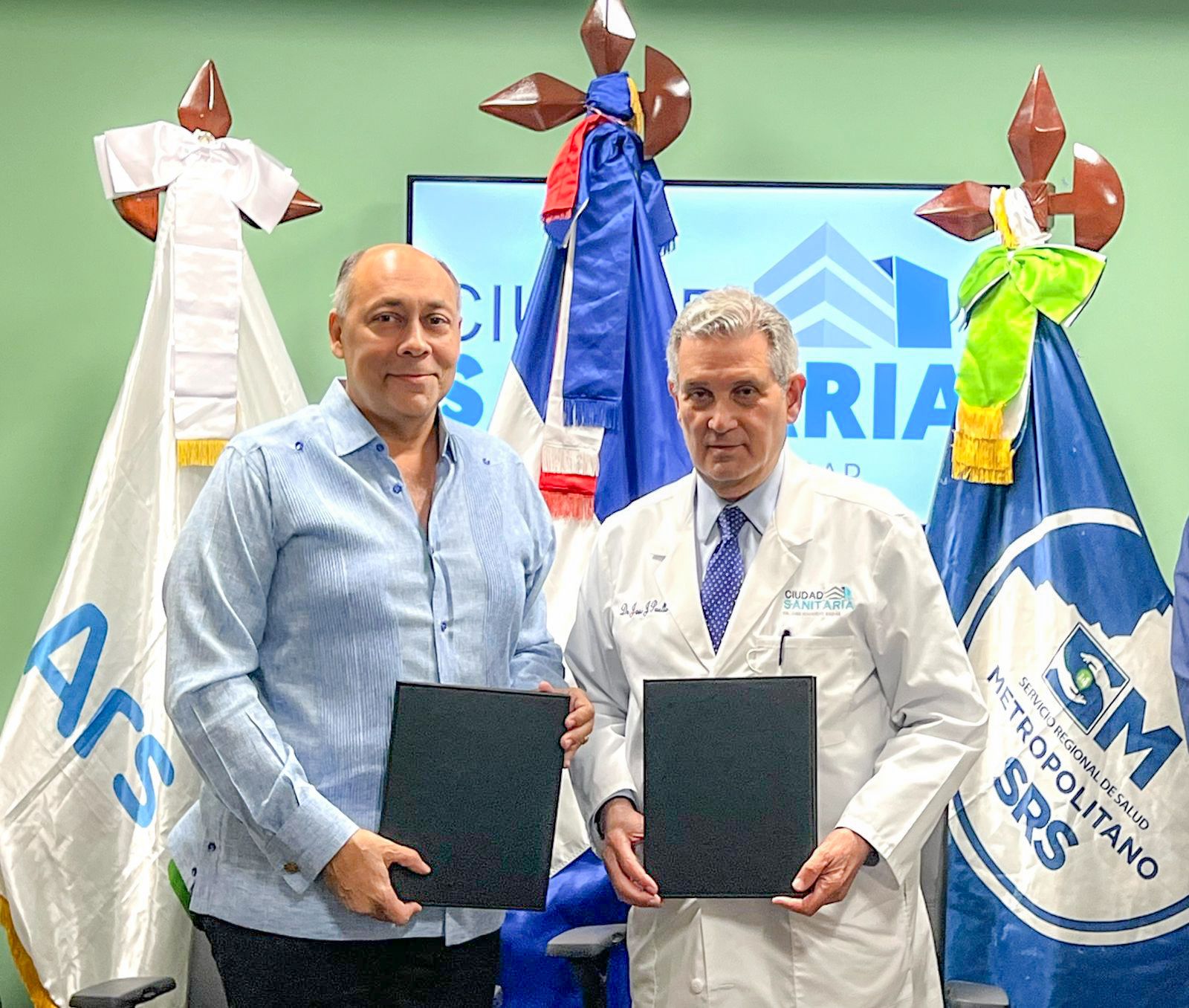 ARS SEMMA y la Ciudad Sanitaria Dr. Luis Eduardo Aybar firman acuerdo para fortalecer acceso de afiliados a servicios médicos