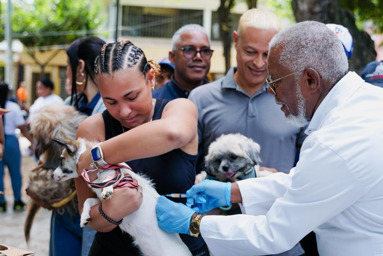 Ministerio de Salud anuncia Jornada Nacional de Vacunación Antirrábica gratuita