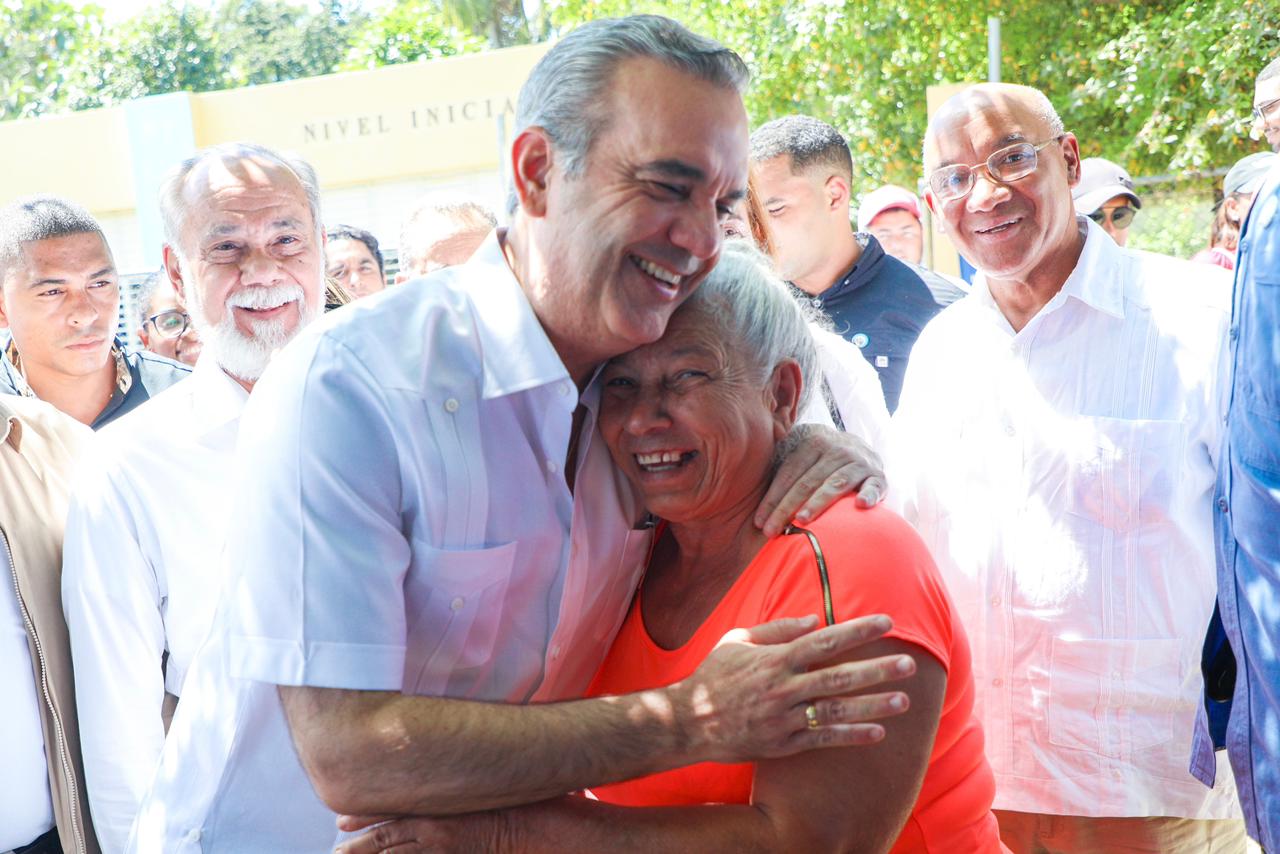 Presidente Abinader sostendrá almuerzo este sábado con militares en el Ministerio de Defensa; participará en el XIX Congreso Nacional Ordinario «Un Nuevo Contrato Social” en el Distrito Nacional