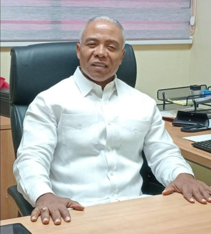 Francisco Fernández consolida liderazgo con multitudinarias reuniones en el Gran Santo Domingo