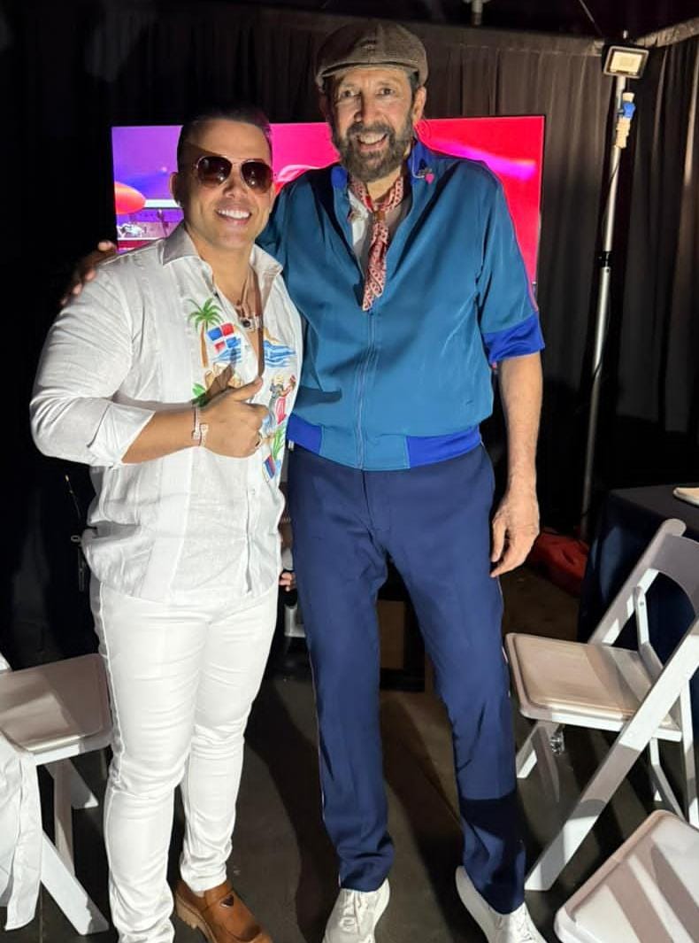 El Blachy brilla junto a Juan Luis Guerra en una noche histórica en la Gran Arena del Cibao.