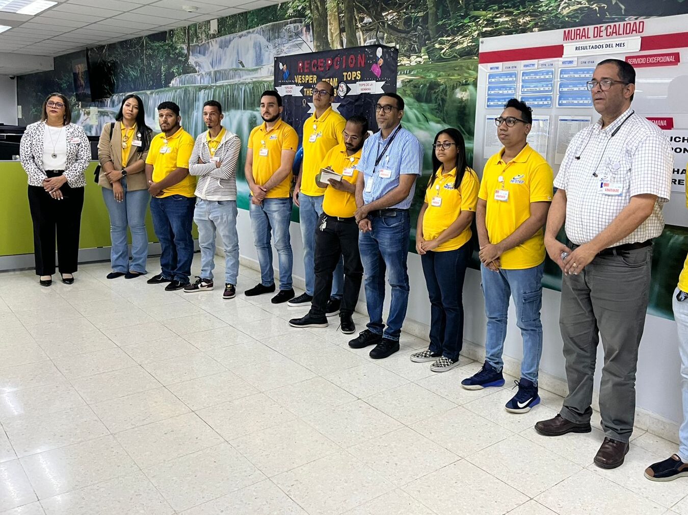 Sistema 911 recibe participantes del INFOTEP en visita guiada formativa sobre tecnología y ciberseguridad