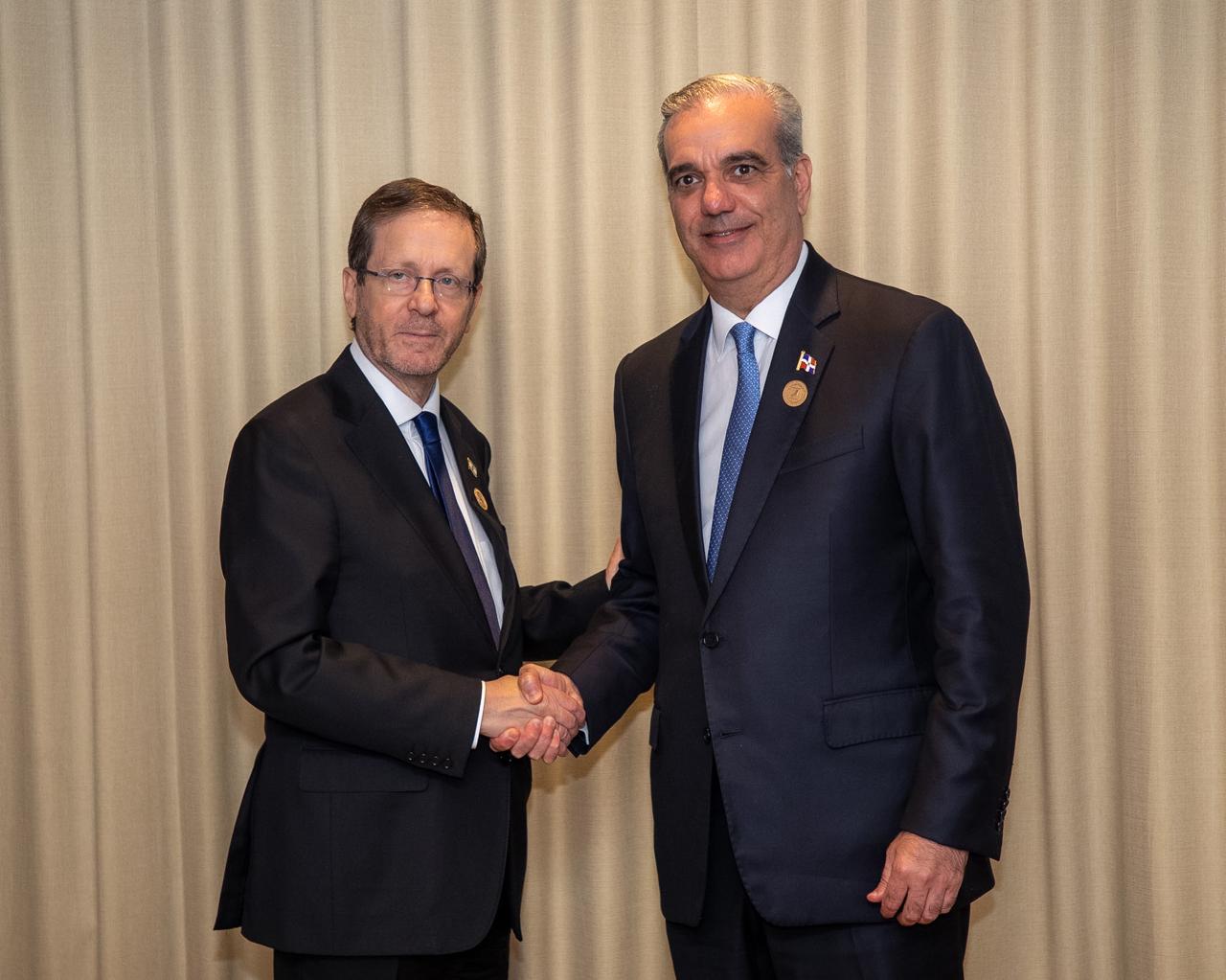 Abinader se reúne con con el presidente del Estado de Israel, Isaac Herzog, y con el subsecretario de Estado de EEUU, Christopher Landau